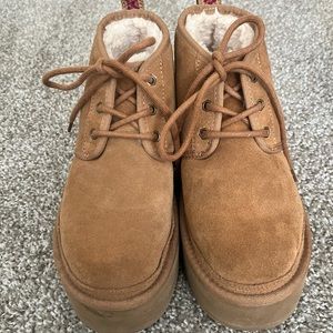 UGG heritage platform boot